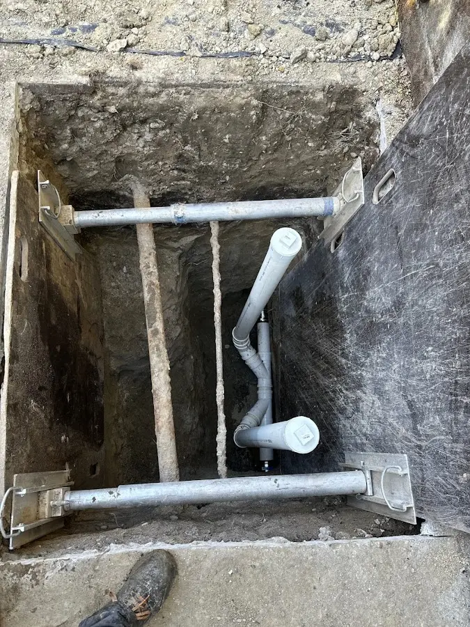Experienced plumber completing Drain Cleaning work in Palermo